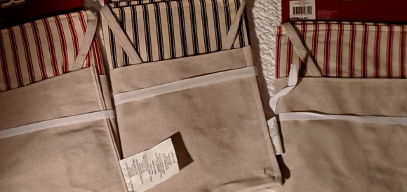 Kitchen aprons - Picture 2 of 2